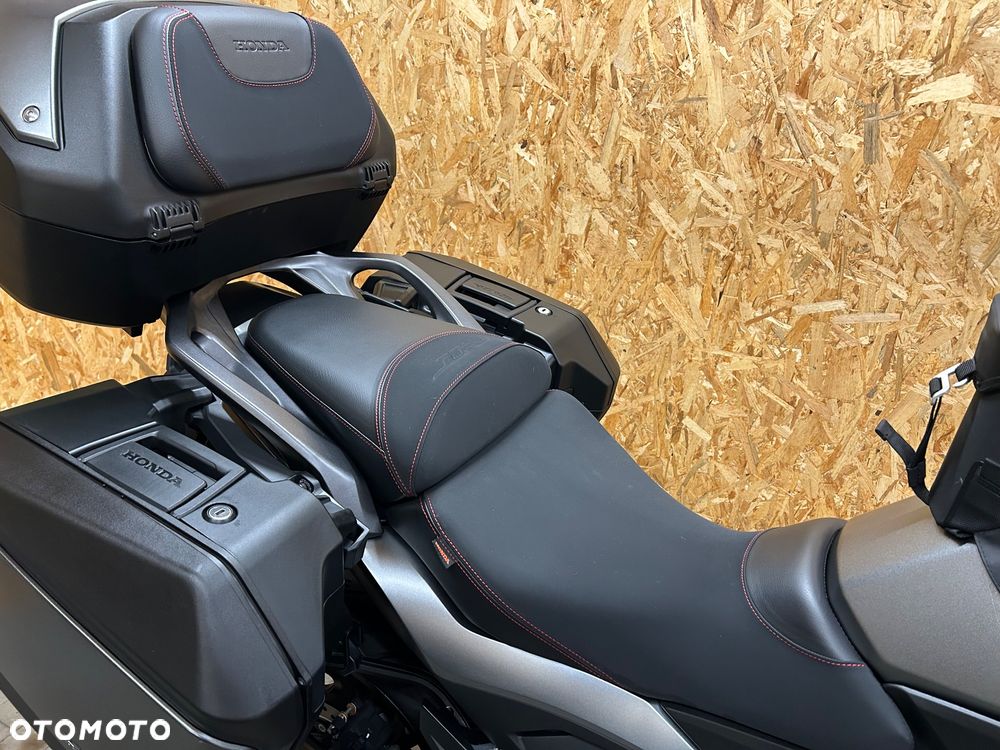 Honda NT - 6