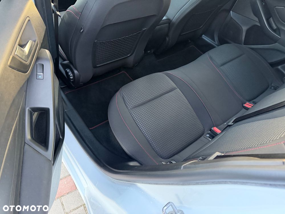 Ford Focus 1.5 EcoBlue ST-Line - 11