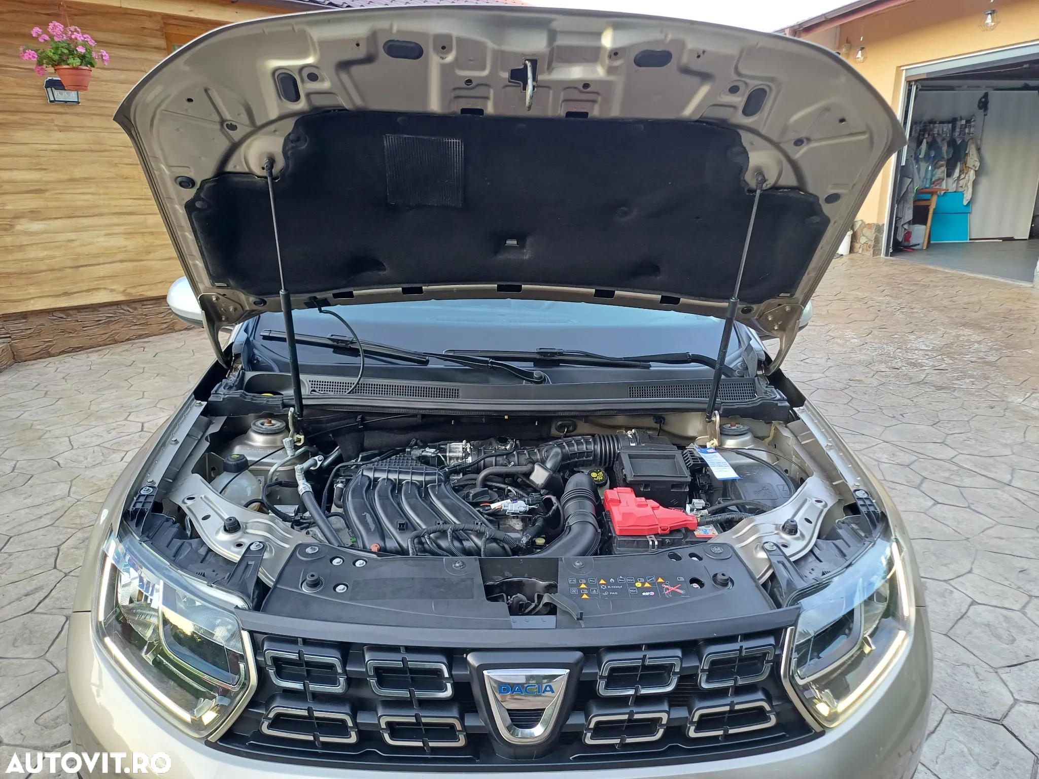Dacia Duster 1.6 SCe Prestige jante 16" - 12