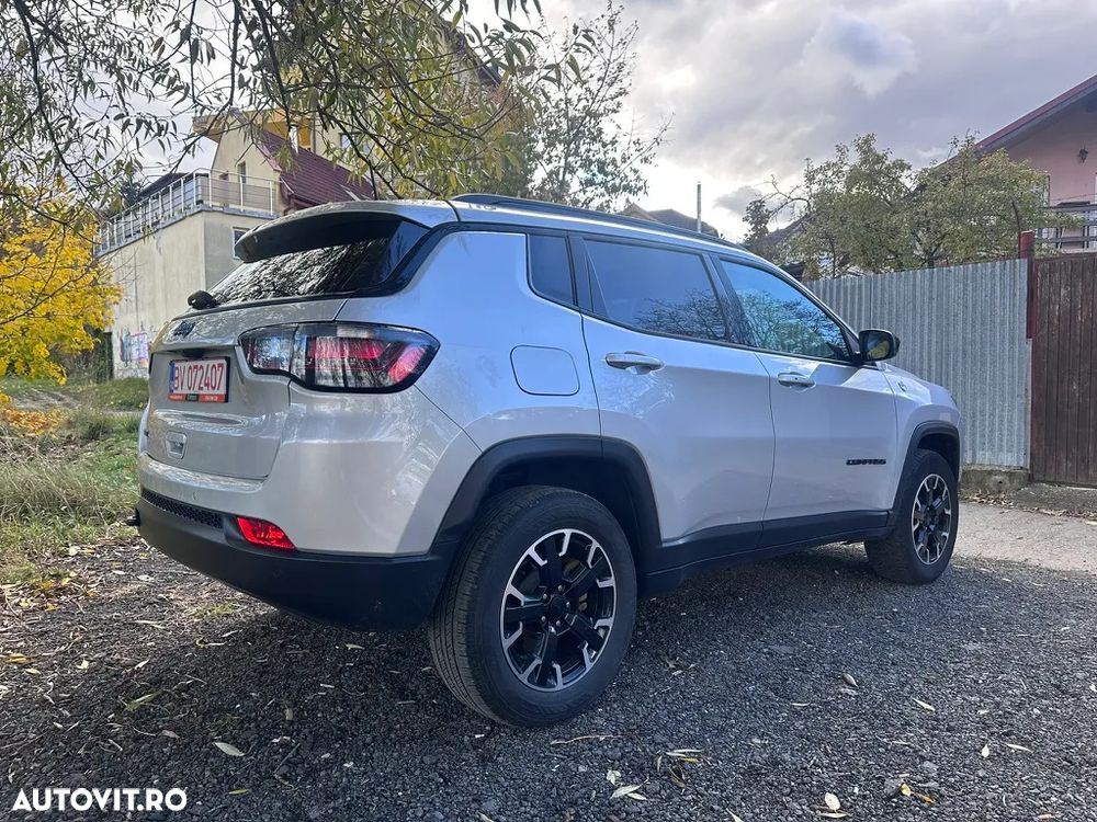 Jeep Compass 1.3 T4 4xe PLUG-IN HYBRID Automatik Trailhawk - 4