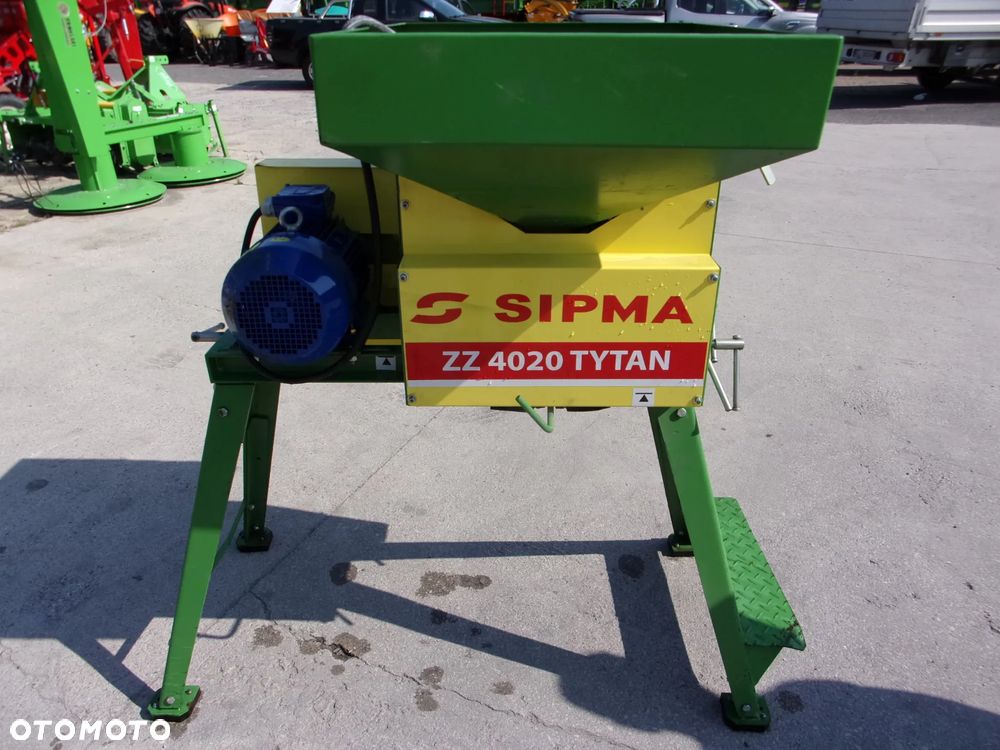 Sipma Śrutownik walcowy, Śrutownik bijakowy, Zgniatacz walcowy do ziarna, Gniotownik, Mieszalnik pasz Twister, H115 PomAugustów, S01/0-S01/1 Adraf, H-962/H-762 Agjat, ZZ 4020 Sipma, Igamet, MS-2000 Bin - 23