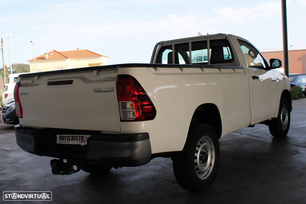 Toyota HILUX 2.4 D4D  2WD - 5