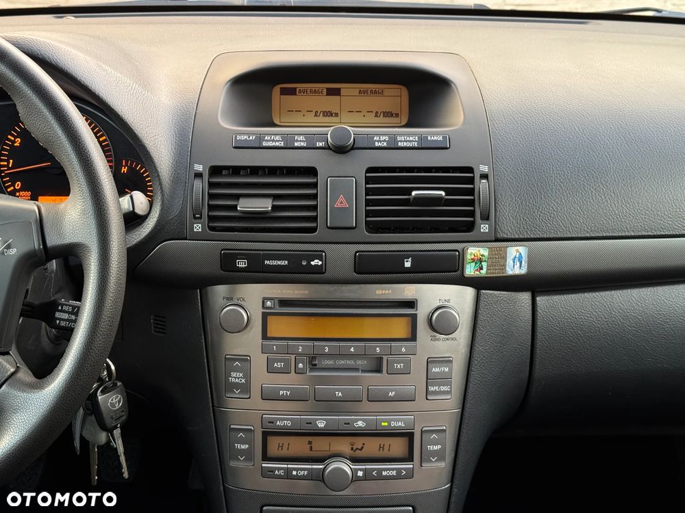 Toyota Avensis 2.0 VVT-i Sol - 29