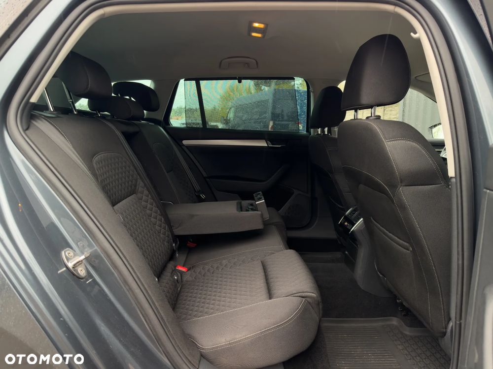 Skoda Superb 1.8 TSI Active DSG - 21