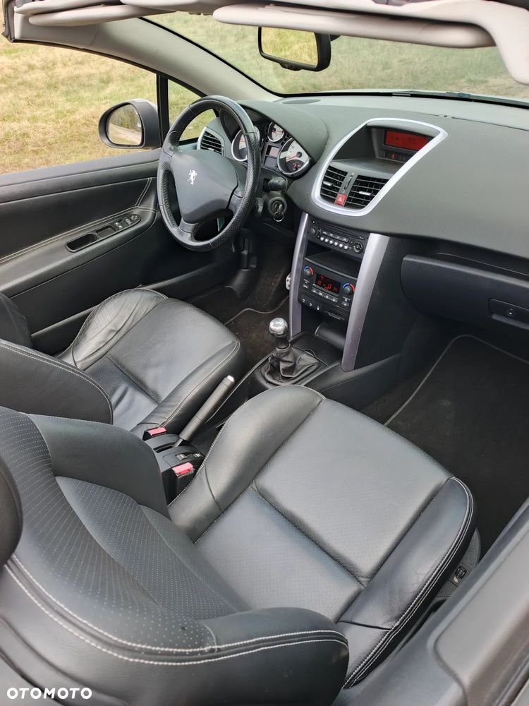Peugeot 207 - 11