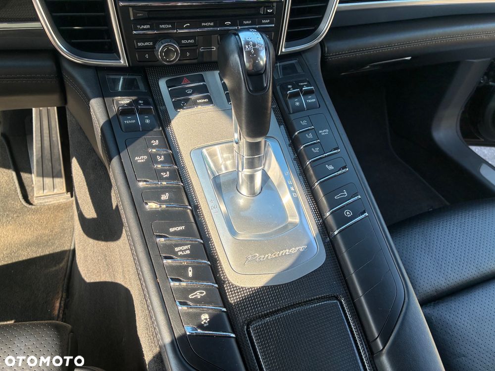Porsche Panamera Diesel - 15
