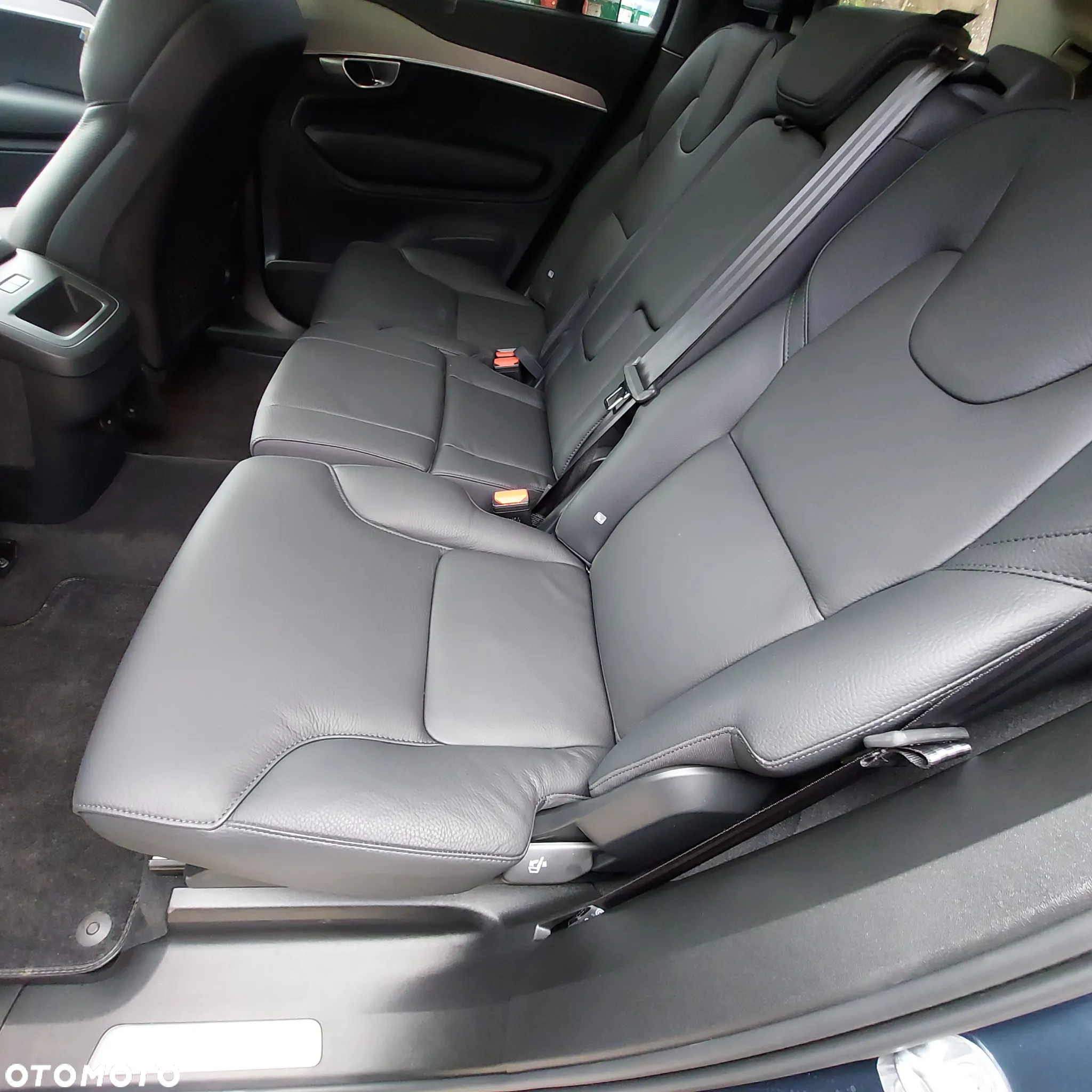 Volvo XC 90 B5 D AWD Plus Bright - 30