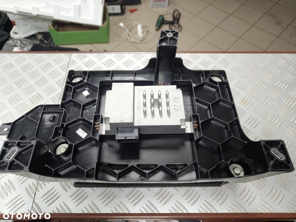 Citroen C3 Aircross Subwoofer - 2