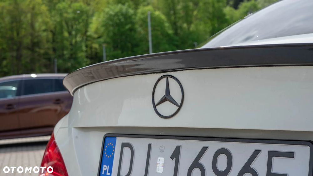 Mercedes-Benz CLA - 16