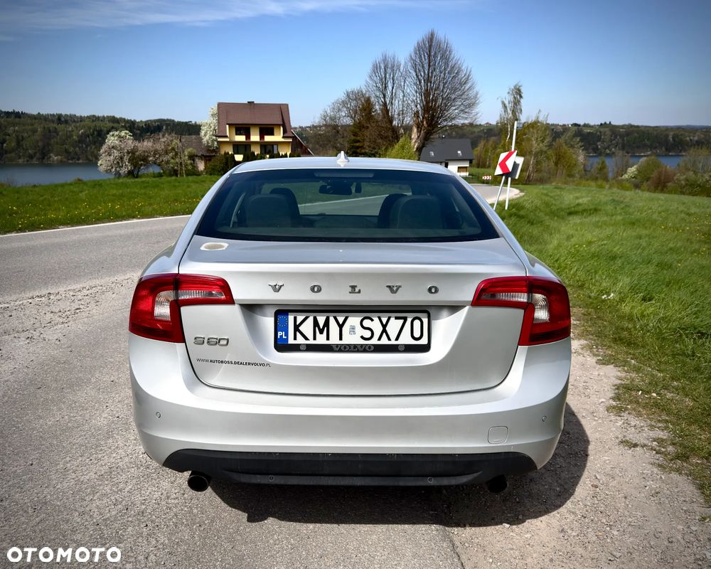 Volvo S60 D5 Momentum - 7