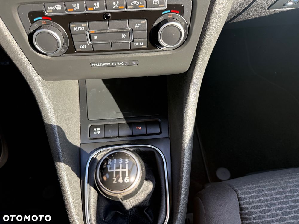 Volkswagen Golf - 20