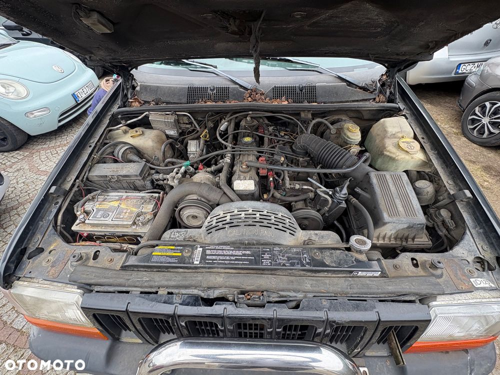 Jeep Grand Cherokee - 19