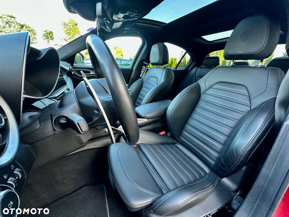 Alfa Romeo Giulia 2.0 Turbo - 15