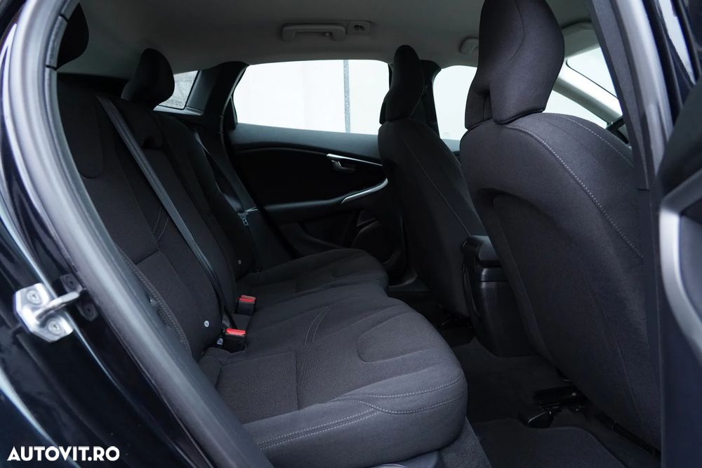 Volvo V40 D2 Aut. Summum - 7