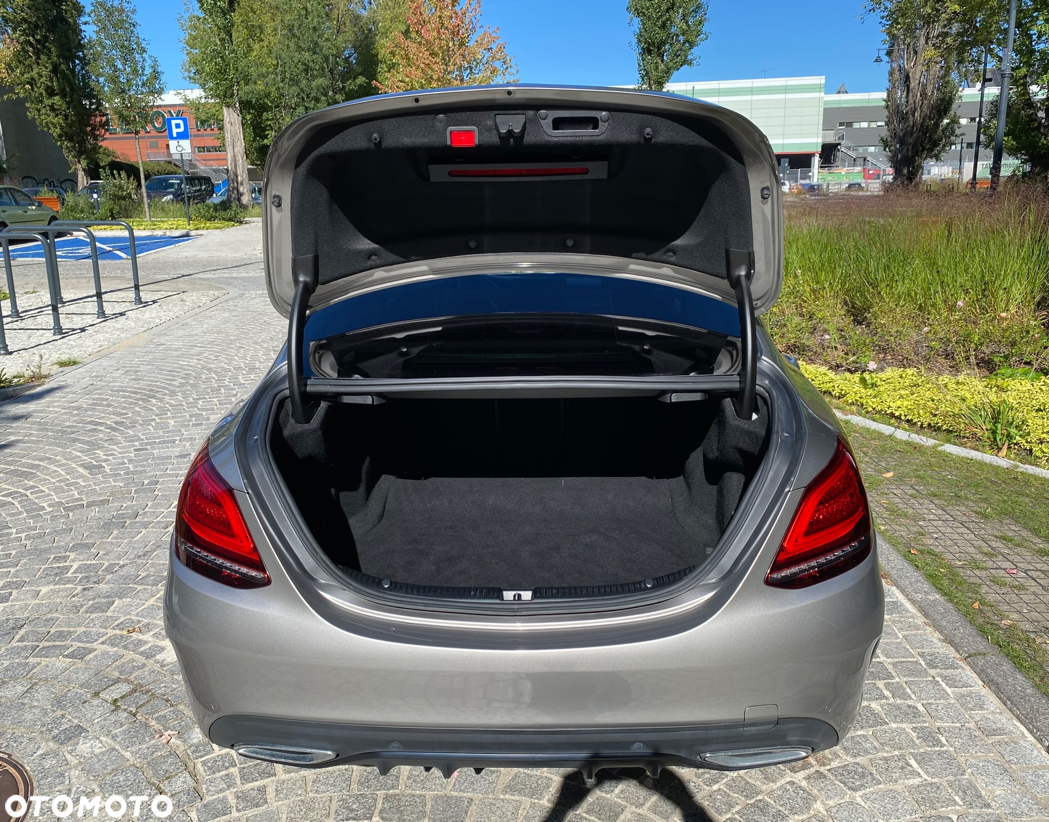 Mercedes-Benz Klasa C 220 d 4MATIC 9G-TRONIC - 9