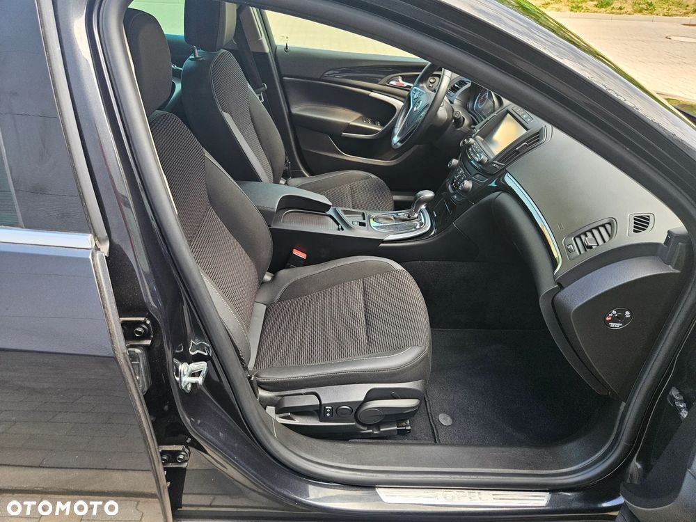 Opel Insignia - 15