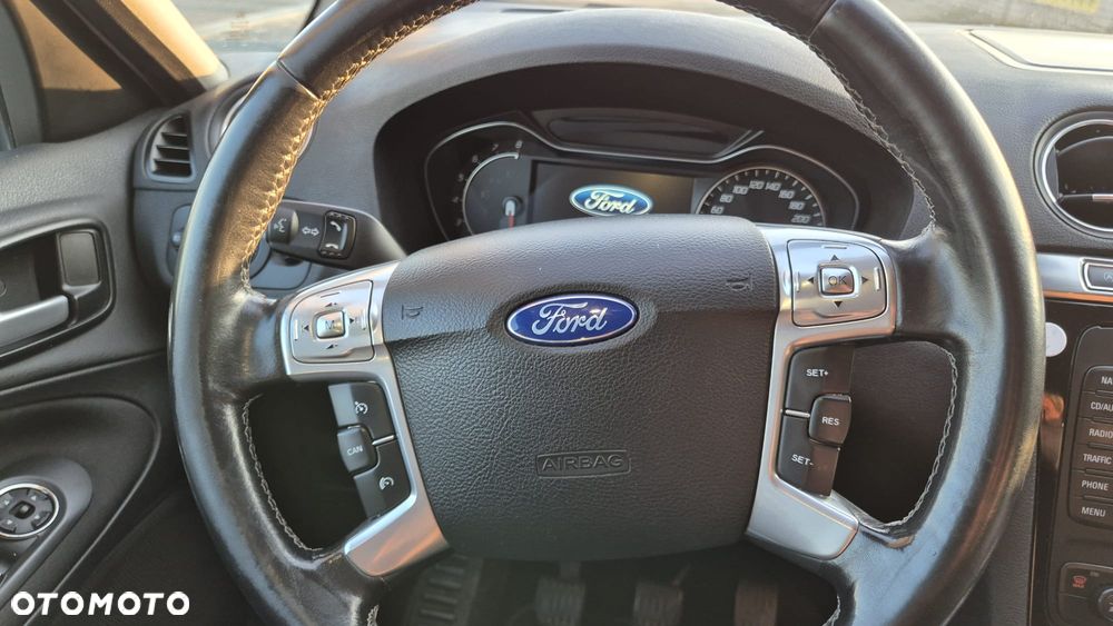 Ford S-Max - 18