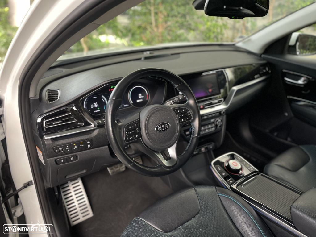 Kia e-Niro EV 64kWh - 23