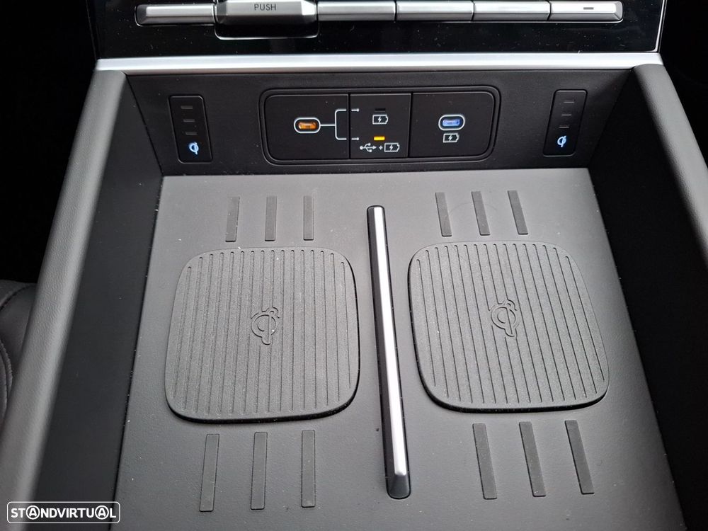 Hyundai Santa Fe 1.6 T-GDI PHEV Vanguard - 17
