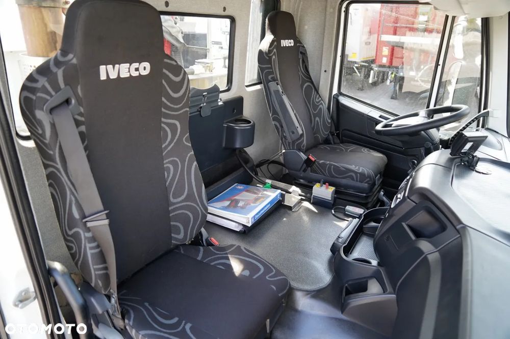 Iveco TRAKKER 360 / 6x4 / WYWROTKA DWUSTRONNA + HYDROBURTA / + HDS HMF 1643 Z2 / ŁYŻKA CHWYTAKOWA / ROTATOR / PILOT - 37
