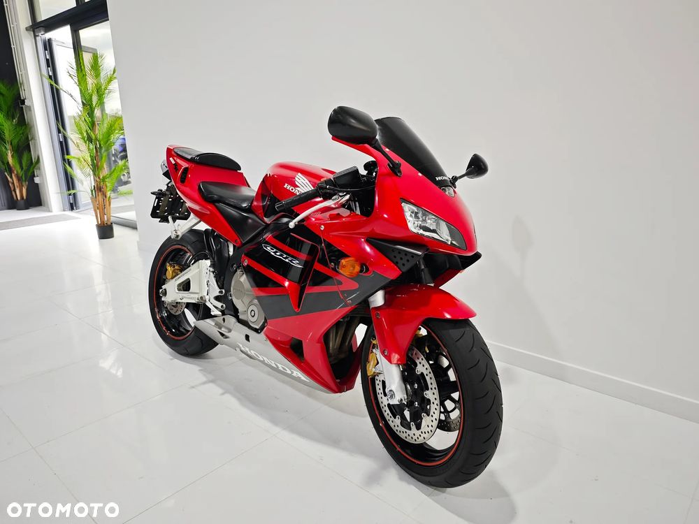 Honda CBR - 7