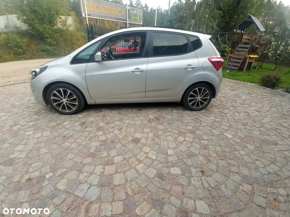 Hyundai ix20 1.6 CRDi Fifa World Cup Edition - 3