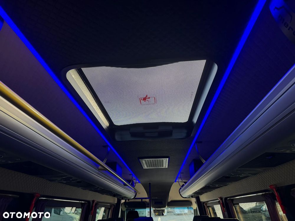 Mercedes-Benz Sprinter 519 - 35