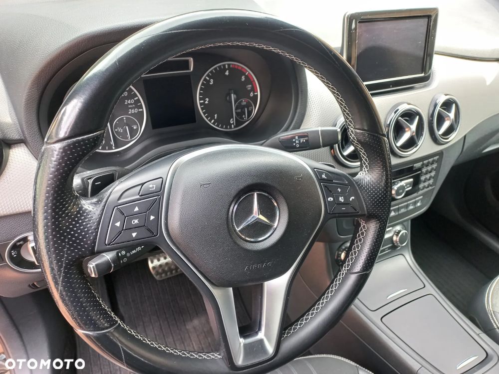 Mercedes-Benz Klasa B 180 CDI (BlueEFFICIENCY) 7G-DCT - 7