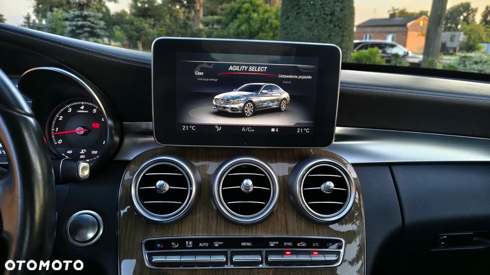 Mercedes-Benz Klasa C 200 7G-TRONIC Exclusive - 25