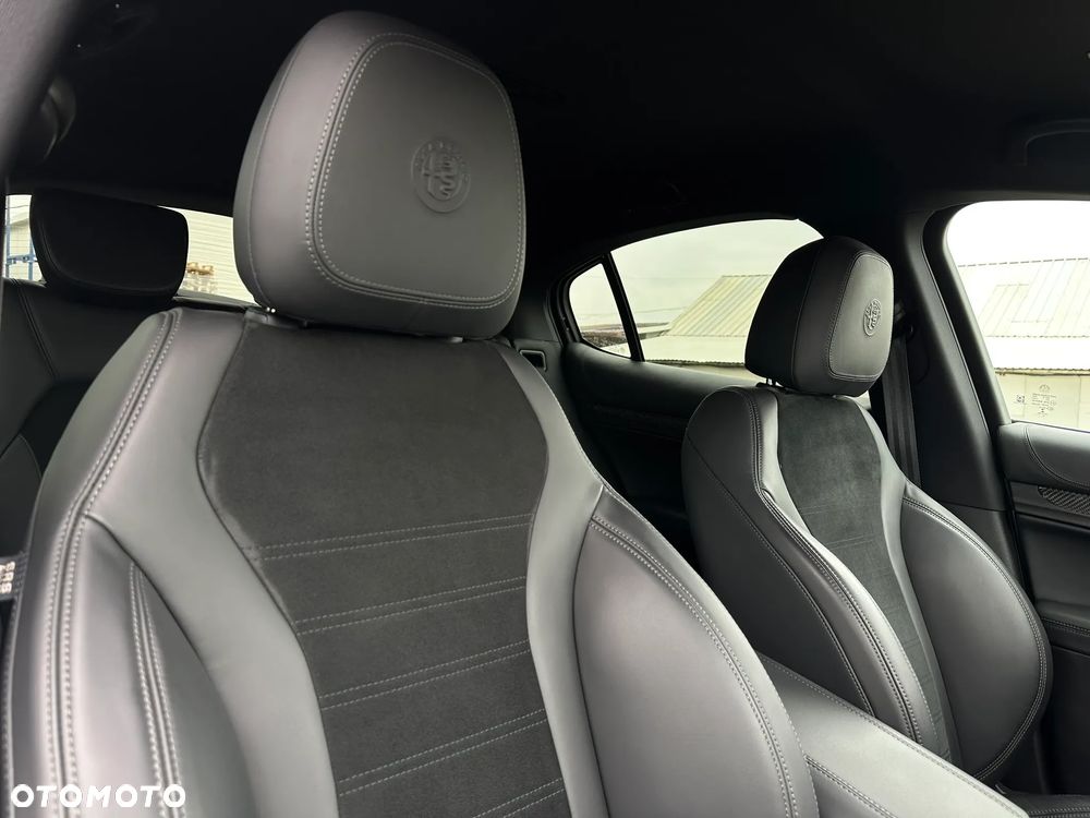 Alfa Romeo Stelvio 2.9 V6 Bi-Turbo Quadrifoglio Q4 - 27