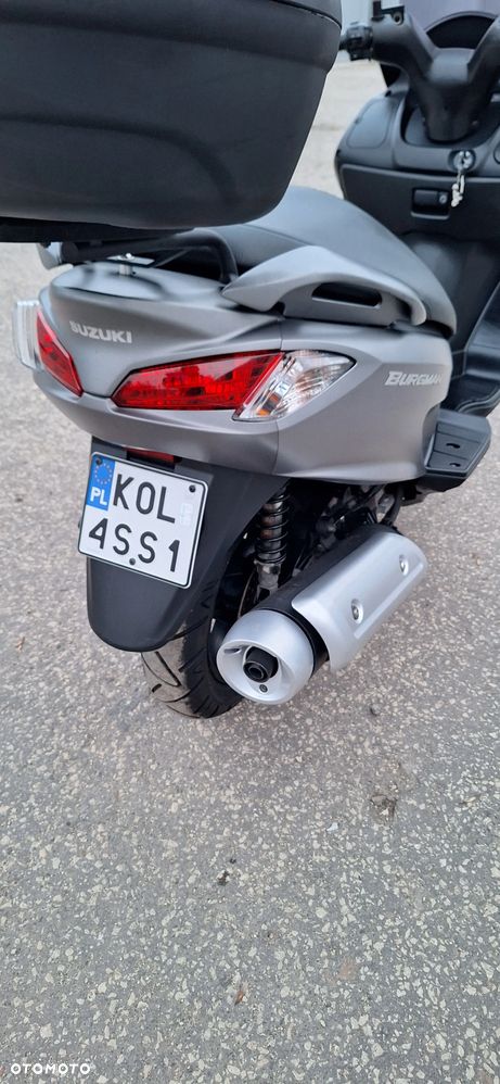 Suzuki Burgman - 16
