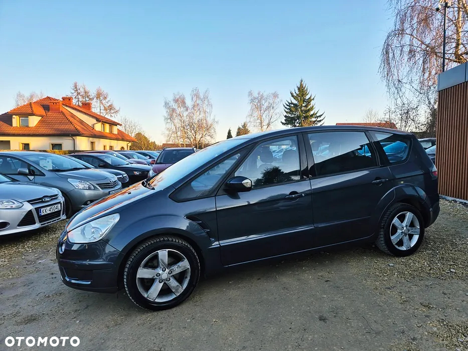 Ford S-Max 2.0 FF Titanium - 28