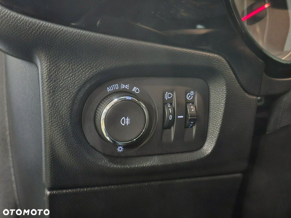 Opel Corsa 1.2 Elegance S&S - 23