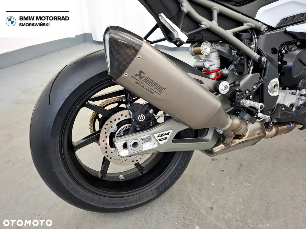 BMW S - 12