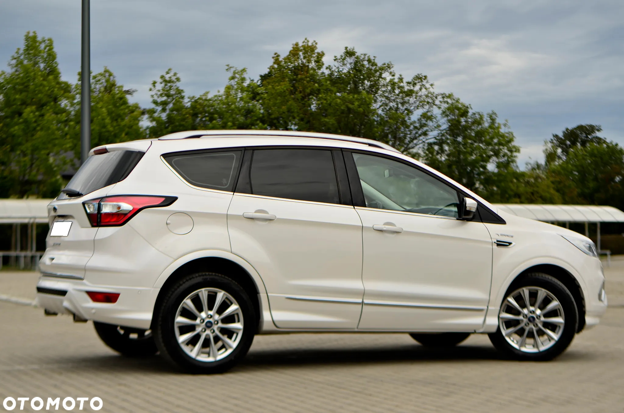 Ford Kuga 2.0 TDCi 2x4 Vignale - 12
