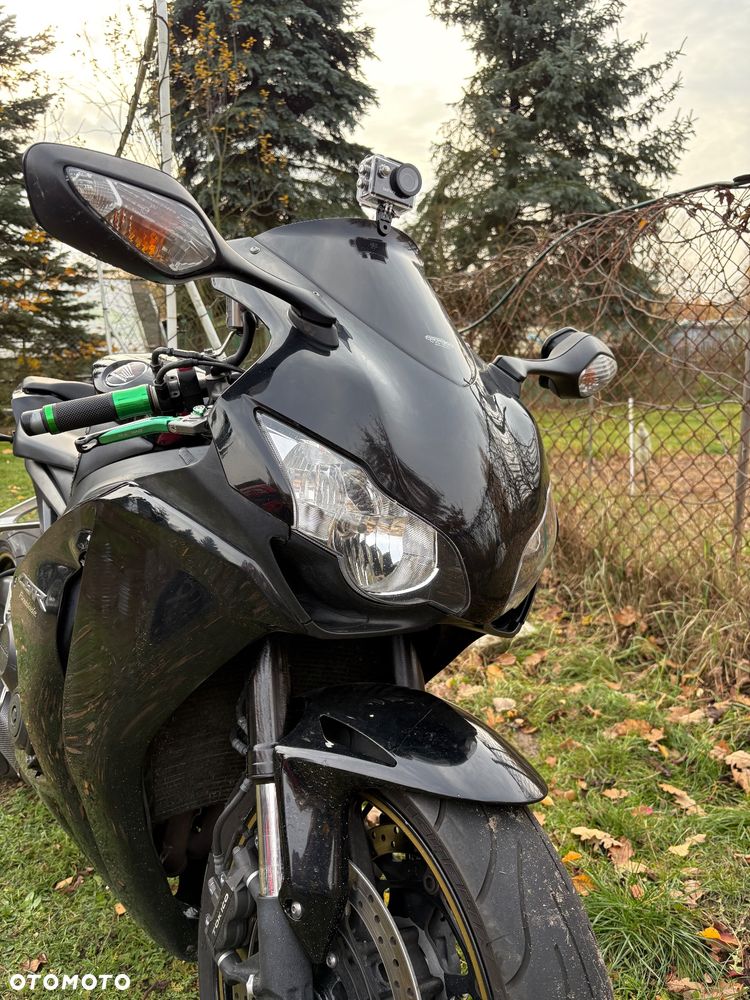 Honda CBR - 7