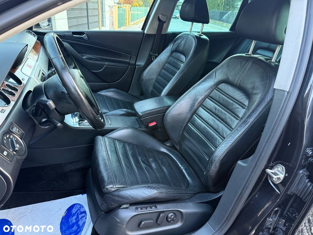 Volkswagen Passat - 25