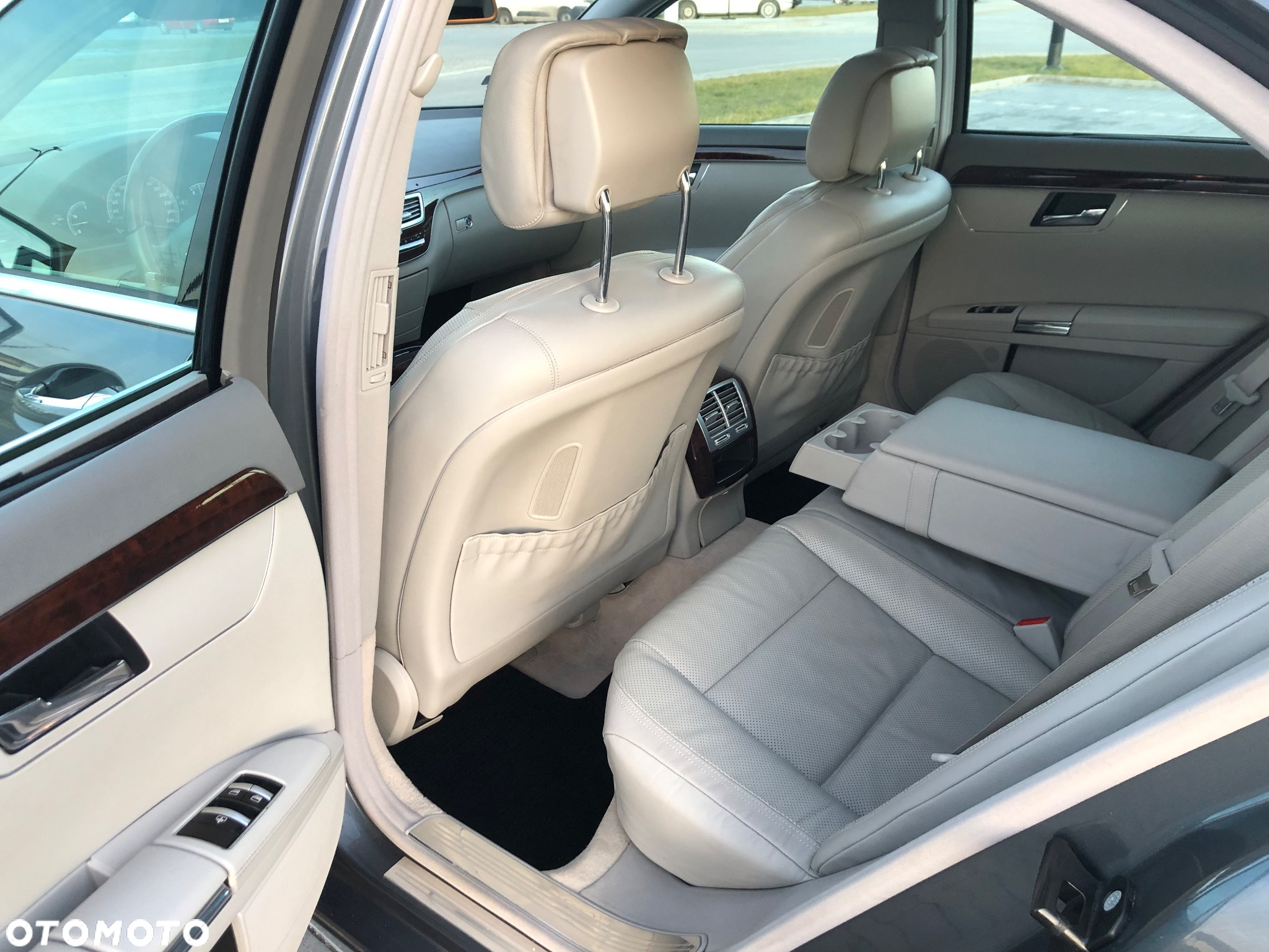 Mercedes-Benz Klasa S 350 CDI 4Matic DPF 7G-TRONIC BlueEFFICIENCY - 29