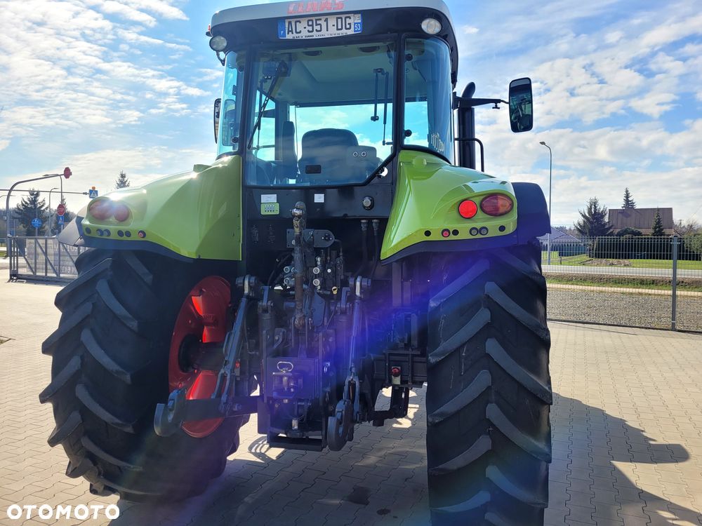 Claas ARION 620 - 8