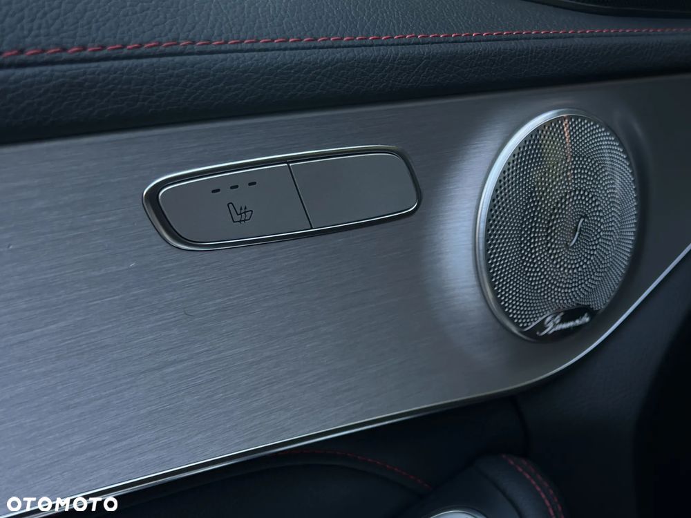 Mercedes-Benz Klasa C AMG 43 4-Matic - 11