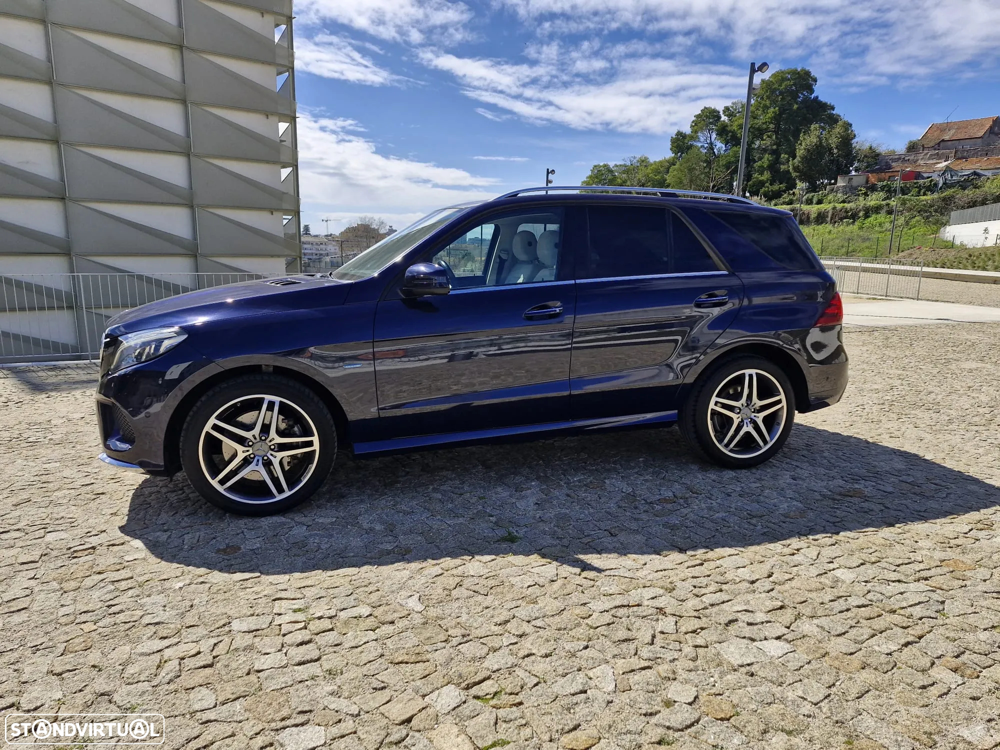 Mercedes-Benz GLE 500 e 4-Matic - 6