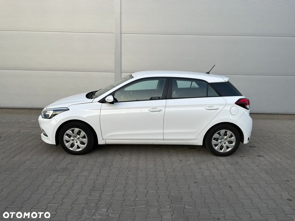 Hyundai i20 1.2 BlueDrive Comfort - 9