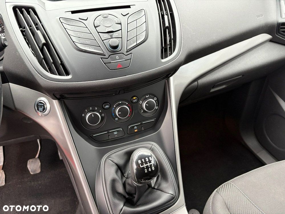 Ford Kuga 1.5 EcoBoost 2x4 Cool & Connect - 19