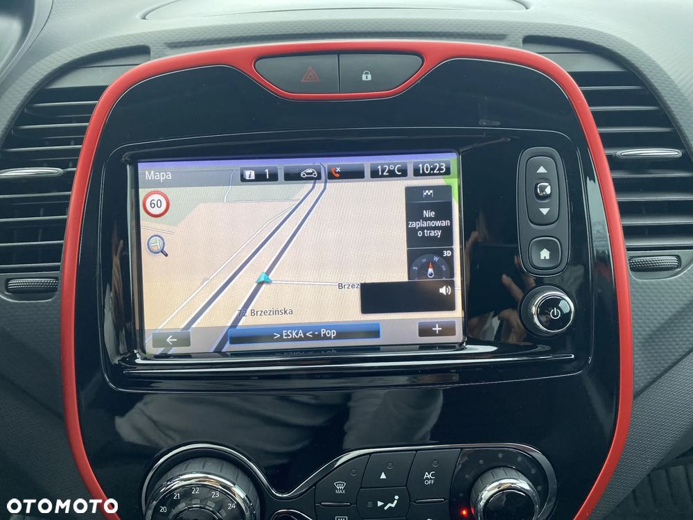 Renault Captur TCe 120 EDC Helly Hansen - 17