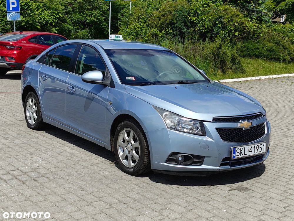 Chevrolet Cruze 2.0 LS - 13