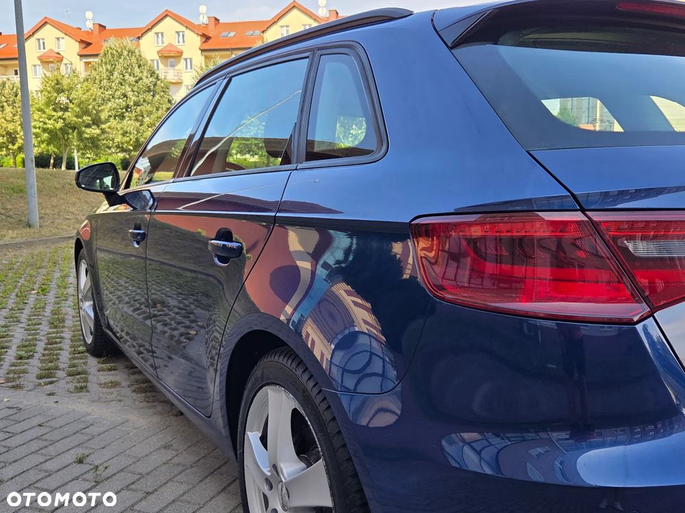 Audi A3 Sportback 2.0 TDI Ambiente - 15