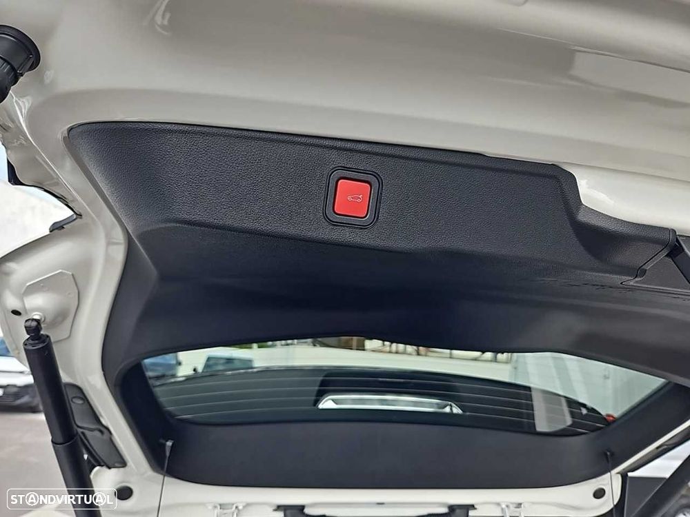 Jeep Avenger 1.2 e-Hybrid Summit DCT - 12