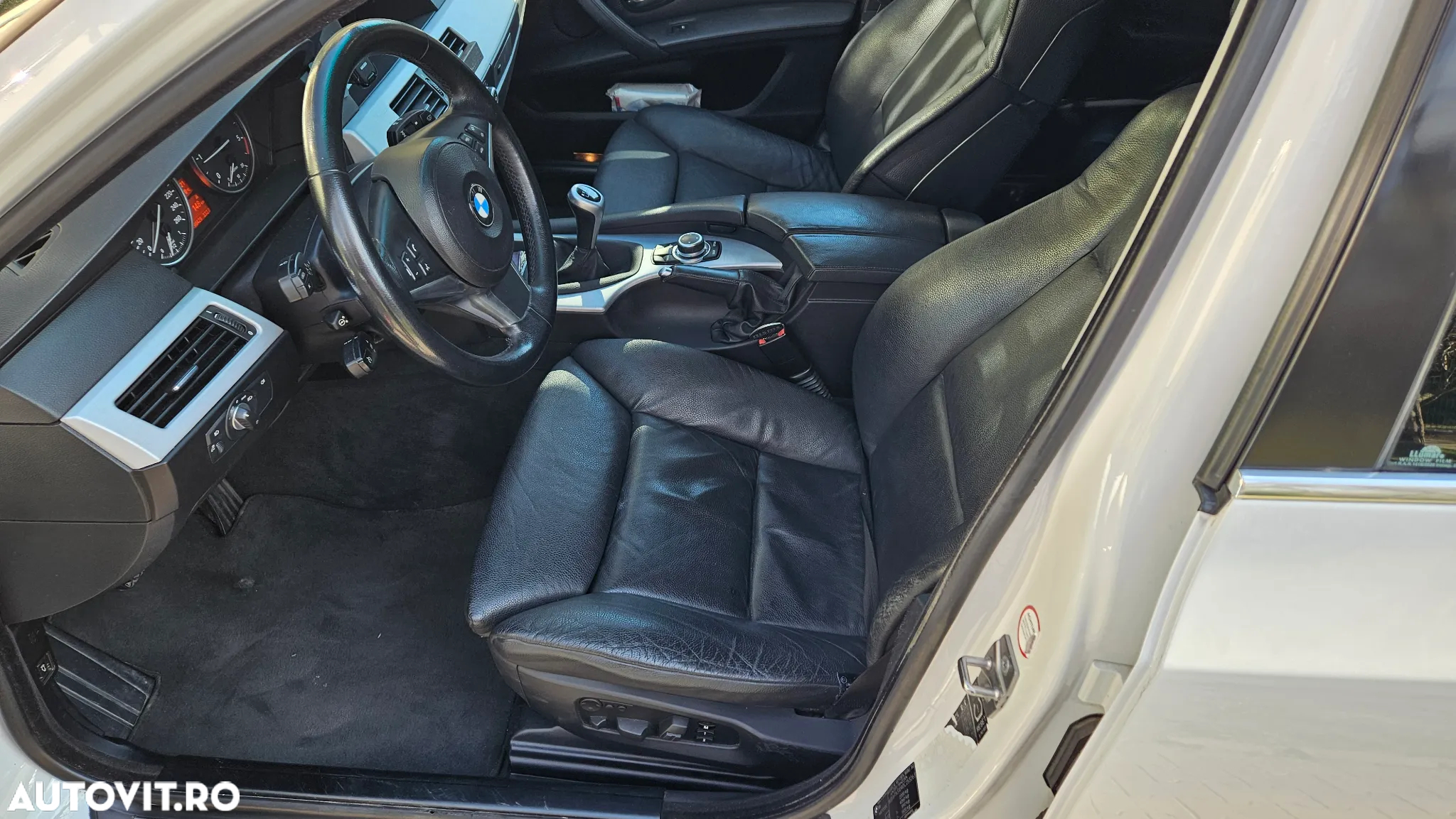 BMW Seria 5 520d Edition Exclusive - 7