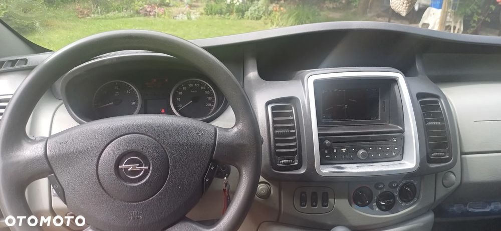 Opel VIVARO - 8