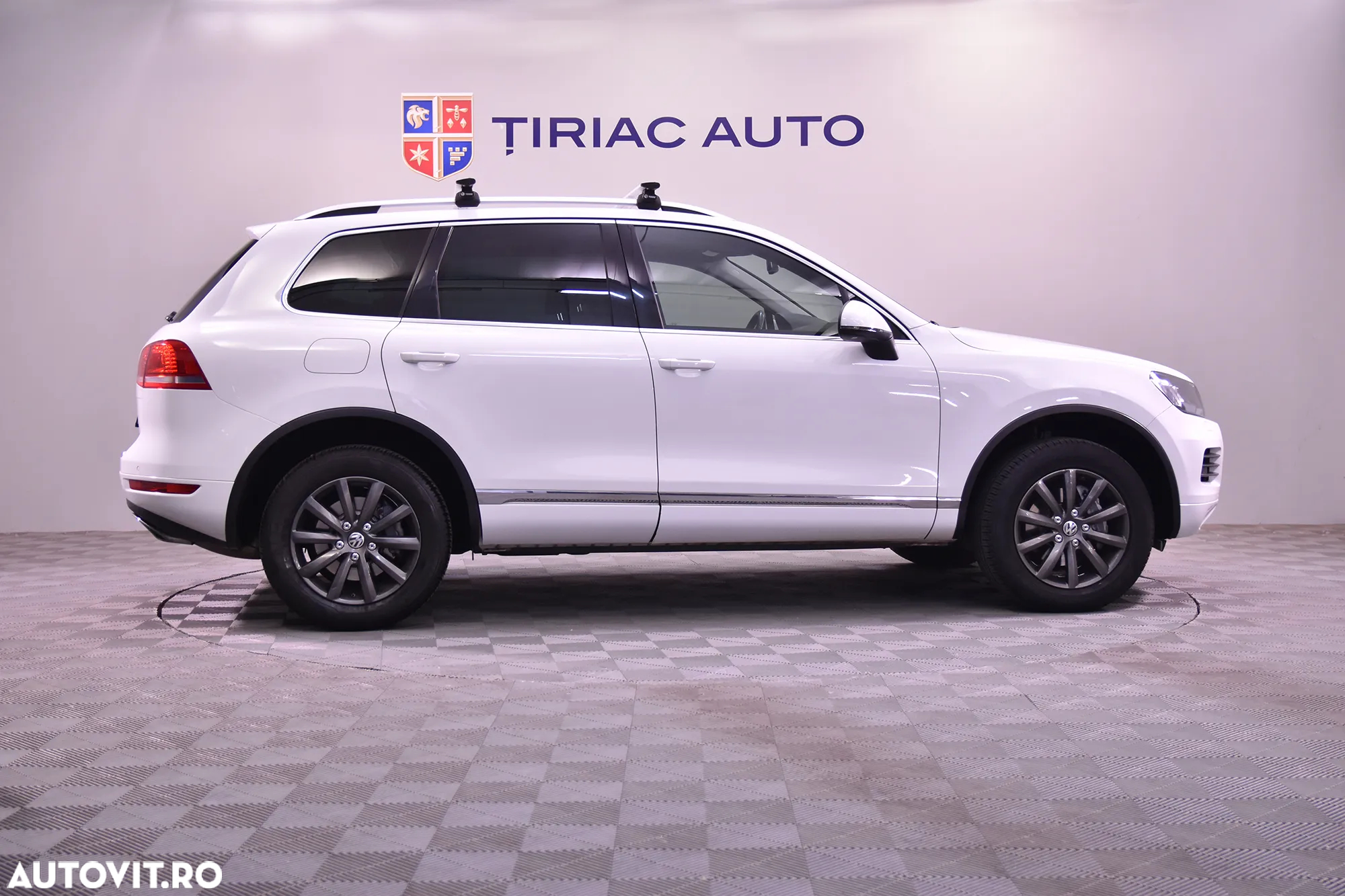 Volkswagen Touareg - 6